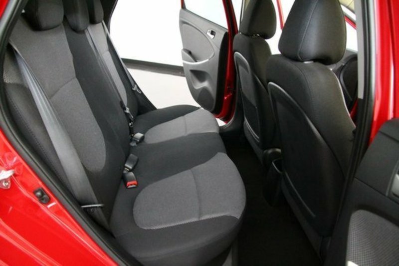 2014 HYUNDAI ACCENT ACTIVE RB2