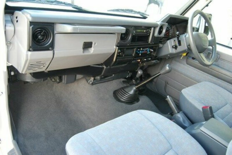 2009 TOYOTA LANDCRUISER GXL VDJ76R