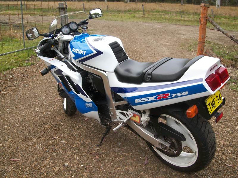 1991 SUZUKI GSX R750