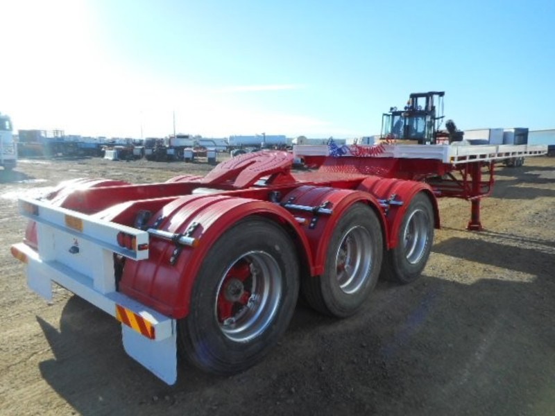 1983 Fruehauf Flat top BD LeadMid Trailer
