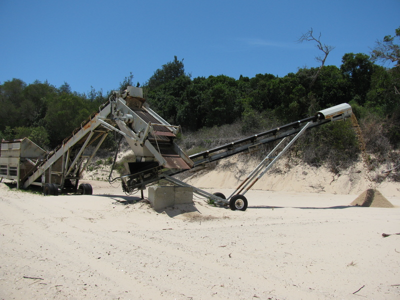 2002 MOBILE SCREENING PLANT