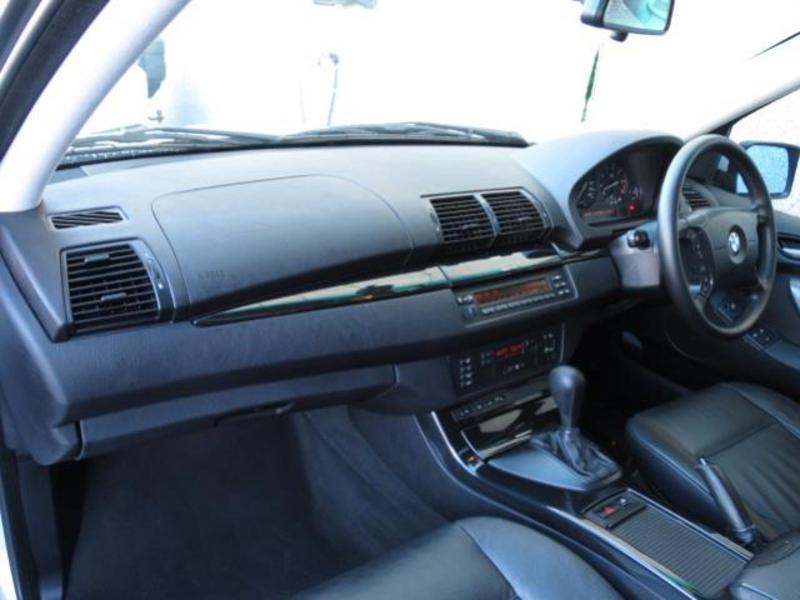 2004 BMW X5 3.0i E53