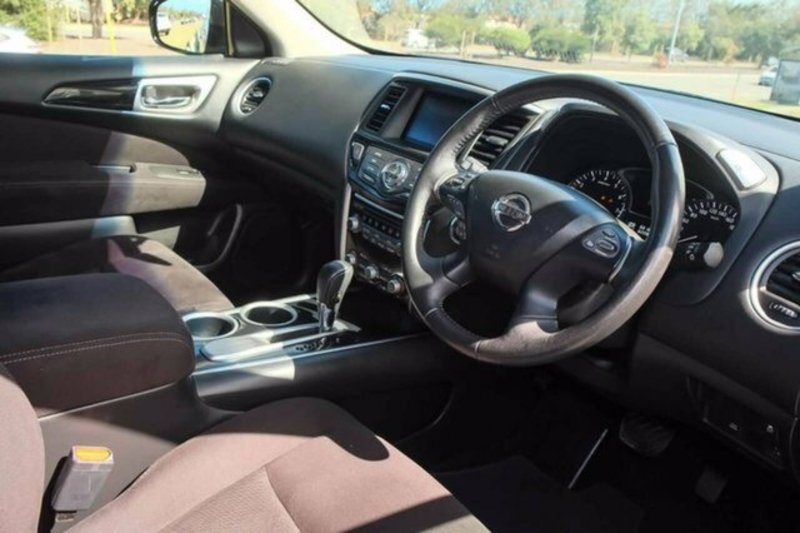 2015 NISSAN PATHFINDER ST (4x2) R52