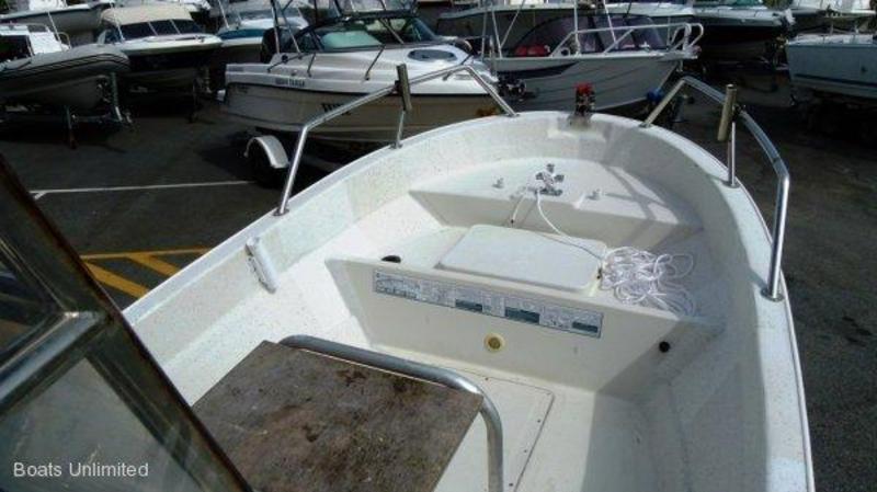 Southwind Ub 580 PLATINUM SERIES CENTRE CONSOLE UTILITY BOAT GREAT FOR FISHING AND DIVING