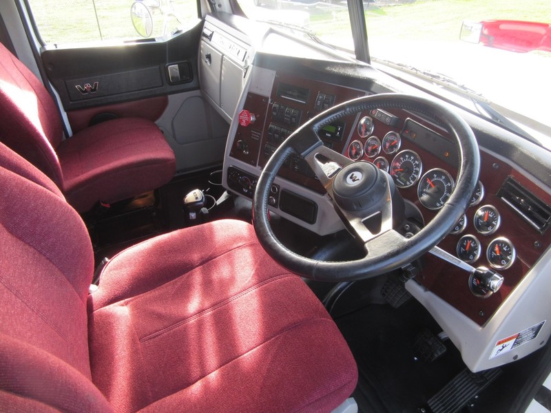 2012 WESTERN STAR 4864FX STRATOSPHERE 4864FX Truck