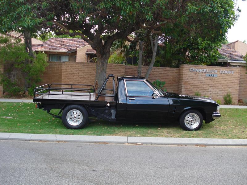 1982 HOLDEN WB One Tonner 