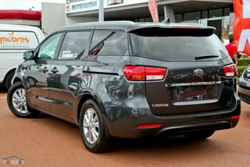 2015 KIA CARNIVAL SI YP MY15