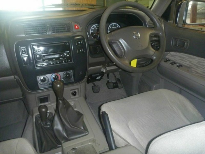 2002 NISSAN PATROL ST (4x4) GU III