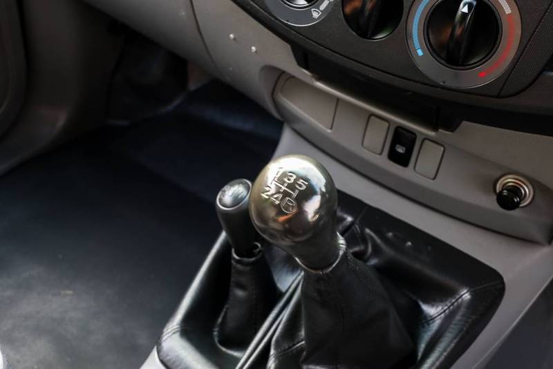 2010 TOYOTA HILUX SR (4x4) KUN26R 09 UPGRADE