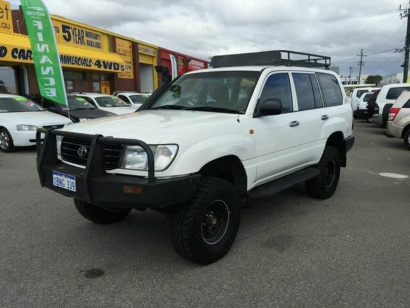 2000 TOYOTA LANDCRUISER Standard HZJ105R