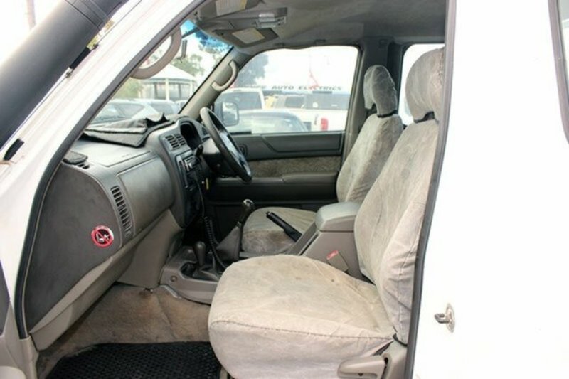 2006 NISSAN PATROL ST (4x4) GU
