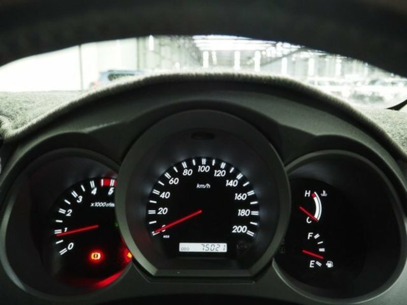 2011 TOYOTA HILUX SR5 (4x4) KUN26R MY11 UPGRADE