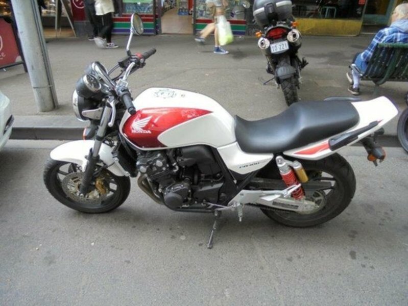 2017 HONDA CB400