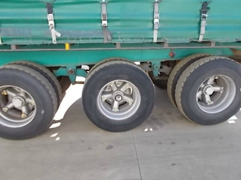 1981 Krueger Curtainsider Semi Trailer