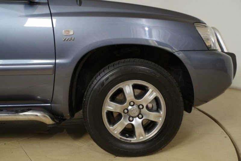 2003 TOYOTA KLUGER CVX (4x4) MCU28R