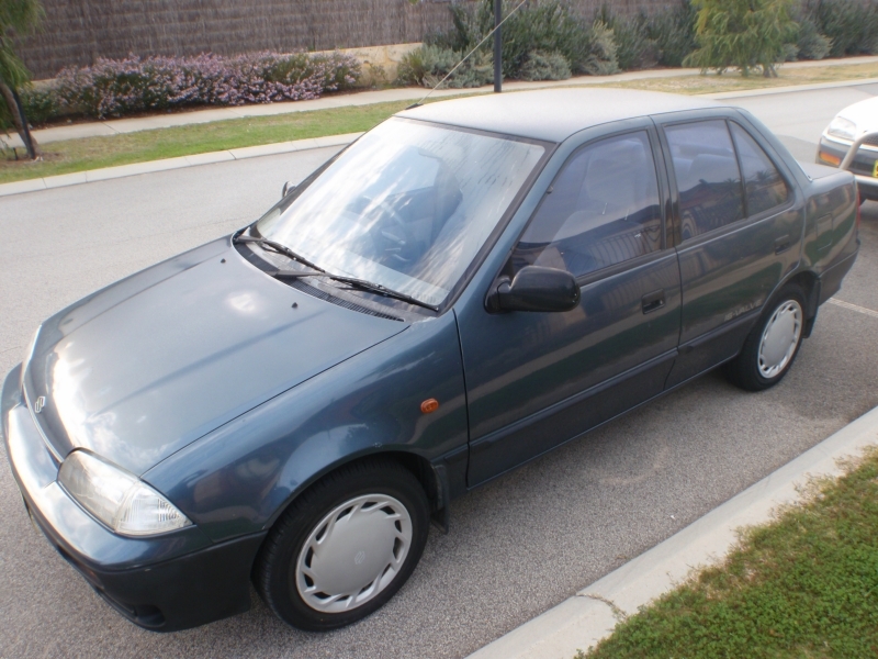 1991 SUZUKI SWIFT GLX