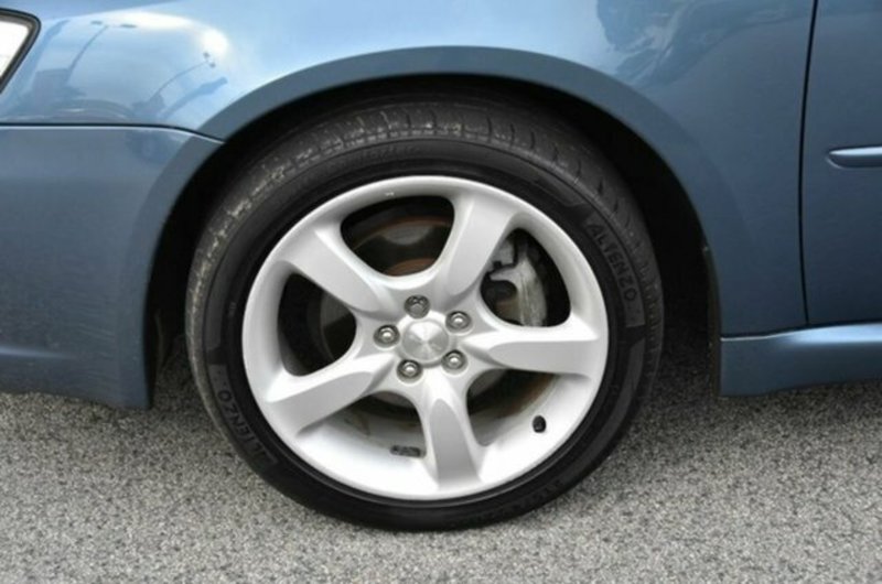 2004 SUBARU LIBERTY 2.5i SAFETY MY04
