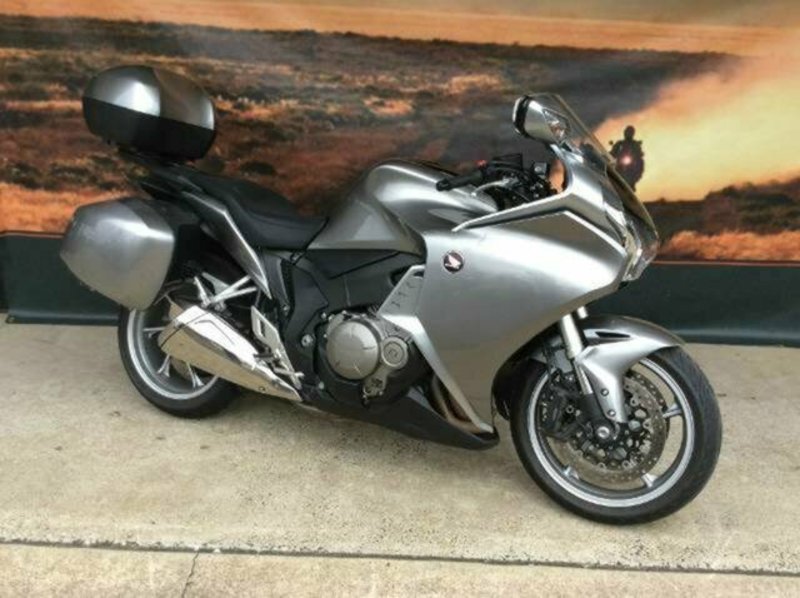 2010 HONDA VFR1200F ABS (VFR1200FA) ROAD