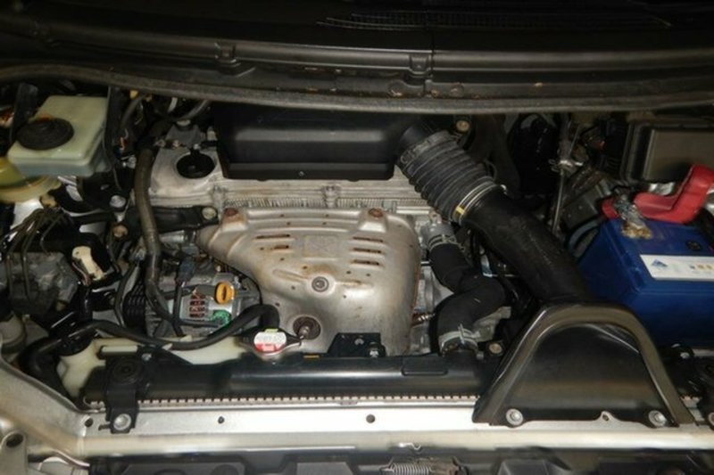 2003 TOYOTA TARAGO GLi ACR30R