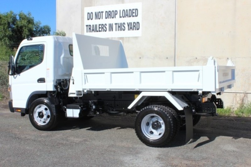 2017 FUSO Canter 715 Wide Canter 715 Wide Truck