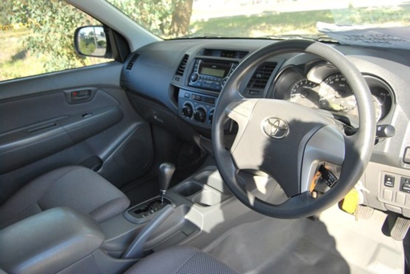 2012 TOYOTA HILUX SR DOUBLE CAB GGN15R MY12