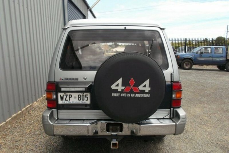 1995 MITSUBISHI PAJERO EXCEED GLS LWB (4x4) NJ