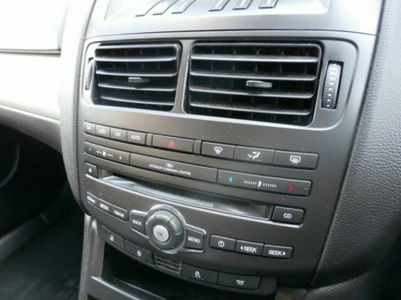 2012 FORD FALCON XT FG MkII