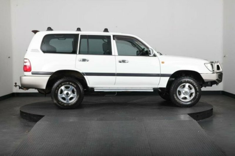 2003 TOYOTA LANDCRUISER GXL (4x4) UZJ100R