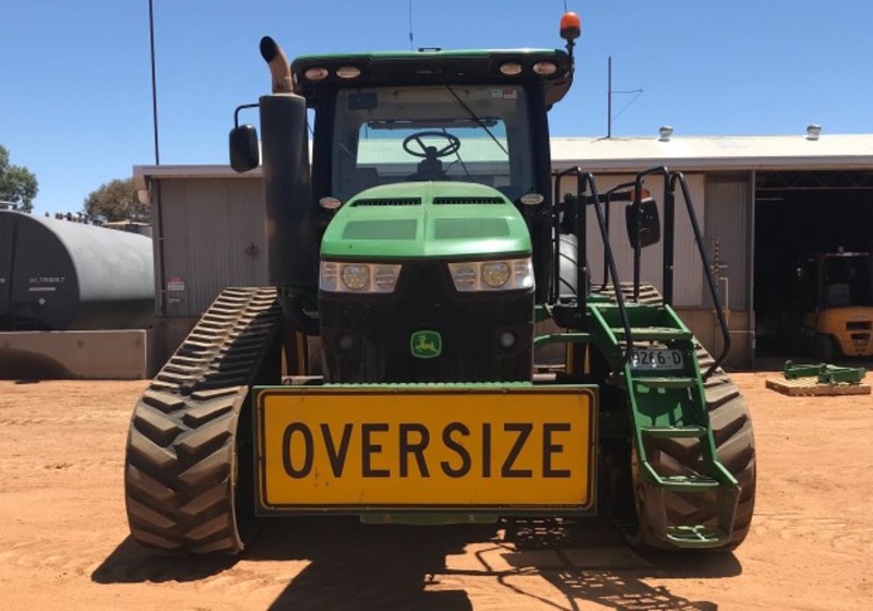 JOHN DEERE 8370RT Tractor