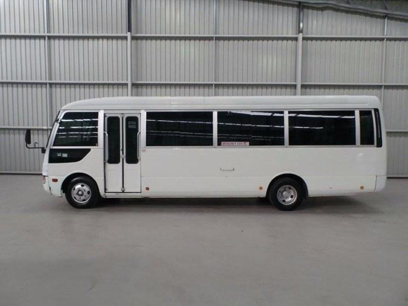 2002 MITSUBISHI ROSA BUS