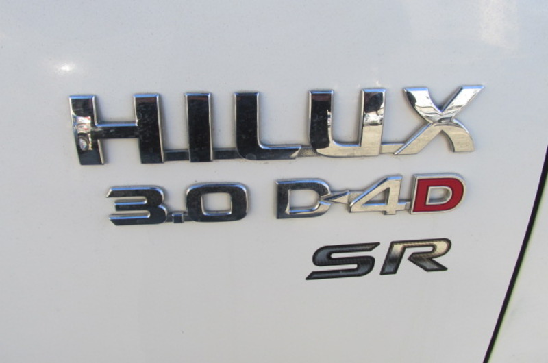 2012 TOYOTA HILUX SR (4x4) KUN26R MY12