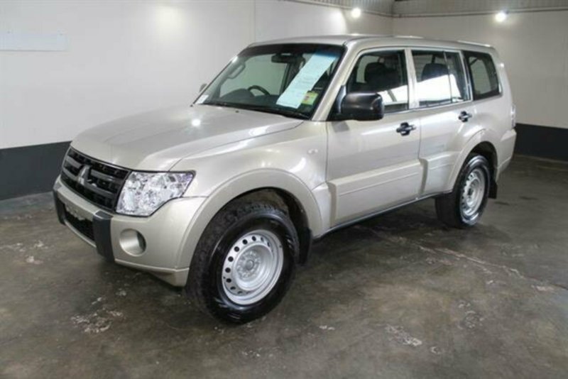 2011 MITSUBISHI PAJERO GL LWB (4x4) NT MY11