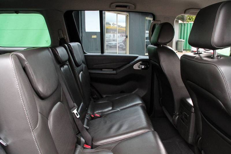 2011 NISSAN PATHFINDER ST-L 4X4 R51 SERIES 4
