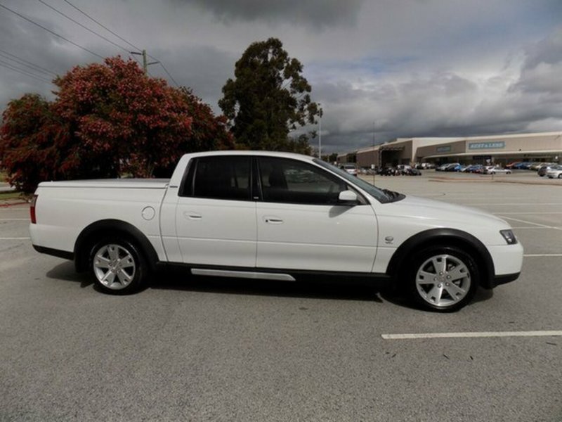 2004 HOLDEN CREWMAN CROSS 8 VYII