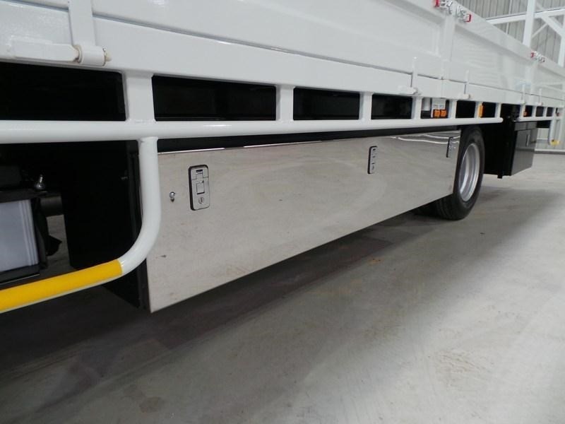 2017 FUSO Canter 615 Canter 615 Truck