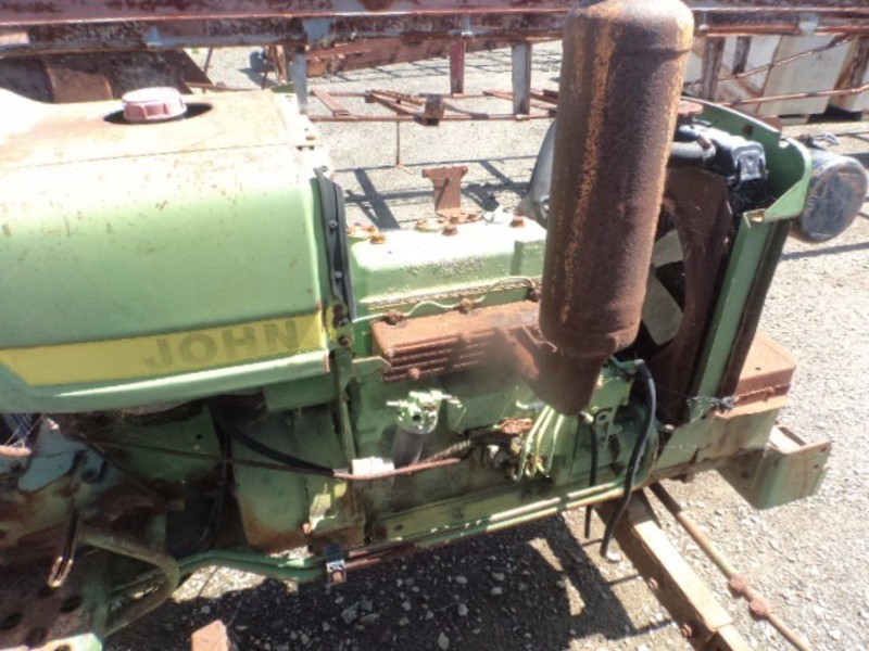 JOHN DEERE 3020 Tractor 3020 Tractor