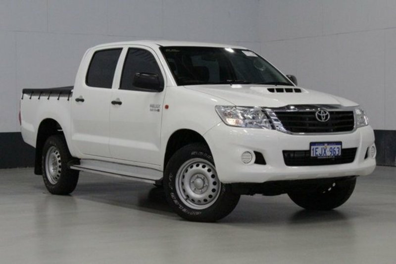 2014 TOYOTA HILUX SR (4x4) KUN26R MY14