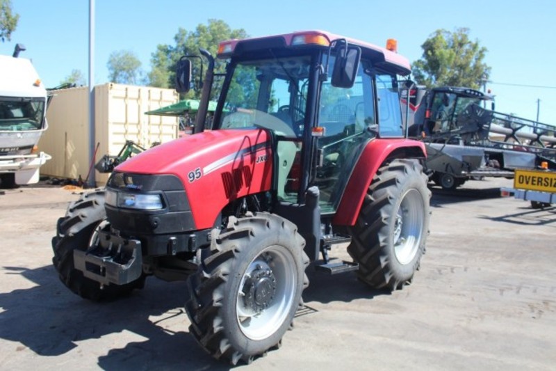 Case IH JXU95 JXU95 Tractor