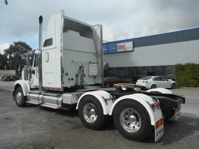 2007 INTERNATIONAL 9900 Eagle 9900 Eagle Truck
