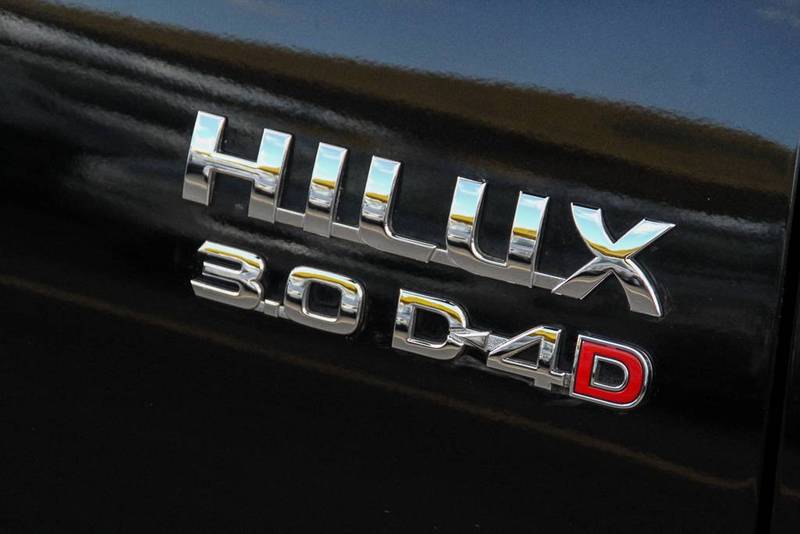 2009 TOYOTA HILUX SR5 (4x4) KUN26R 09 UPGRADE