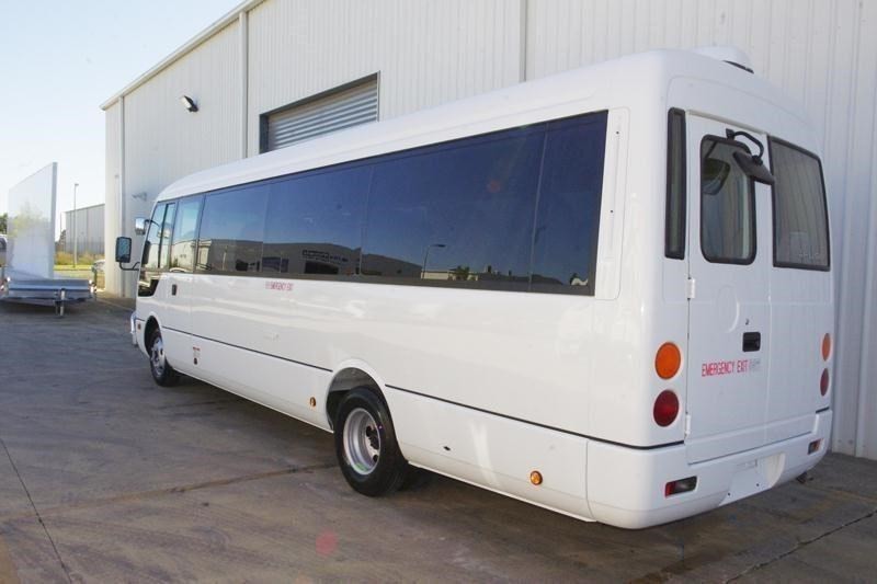 2016 FUSO Rosa Rosa Bus