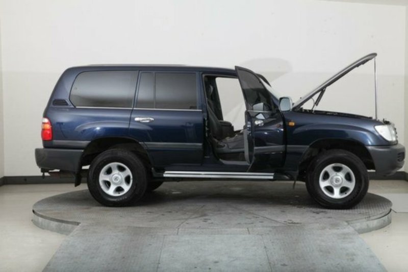 1999 TOYOTA LANDCRUISER GXL (4x4) FZJ105R