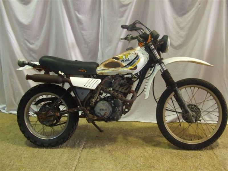 1985 YAMAHA XT 250 D5344