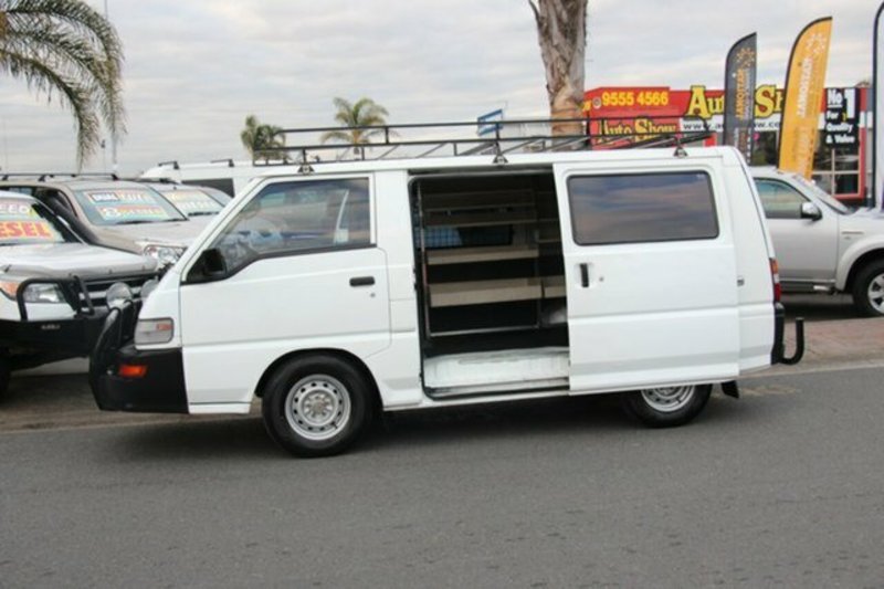 2009 MITSUBISHI EXPRESS SWB SJ MY09