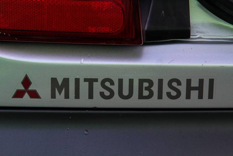 2003 MITSUBISHI MIRAGE CE
