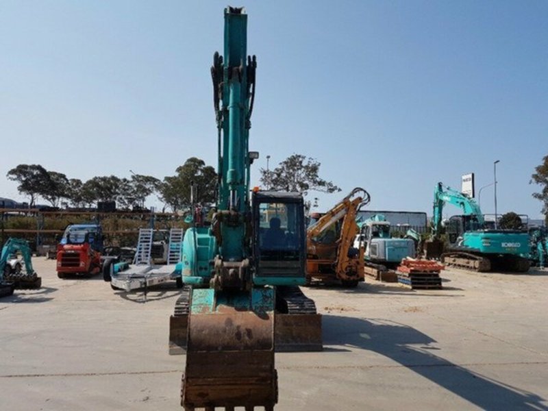 2011 KOBELCO SK135SR -2