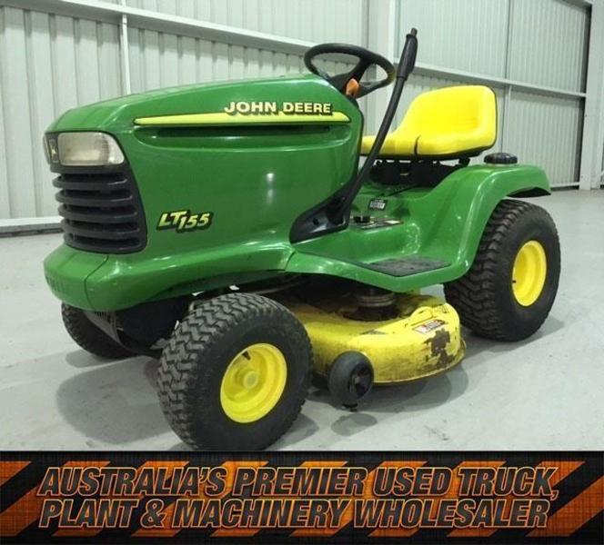 JOHN DEERE LT155 RIDE ON