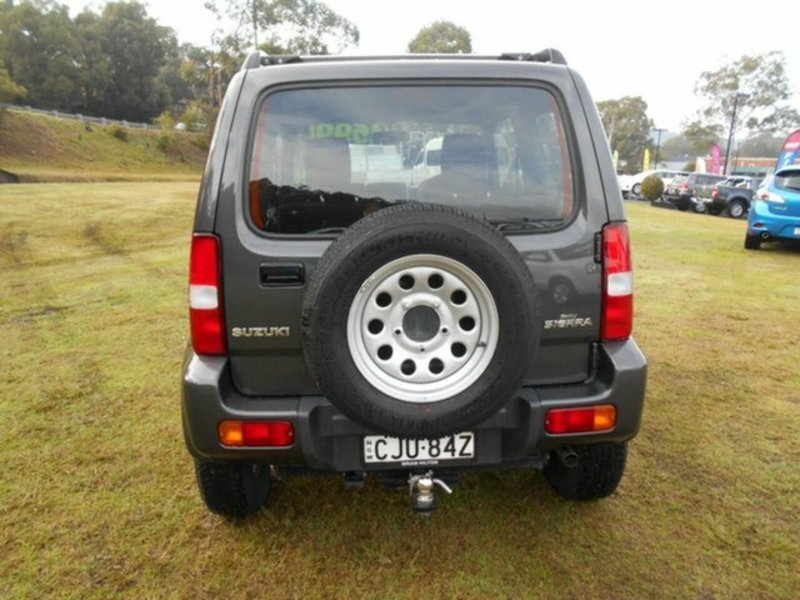 2012 SUZUKI JIMNY SIERRA (4x4)