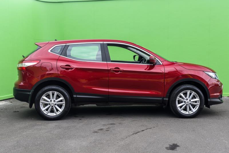 2015 NISSAN QASHQAI