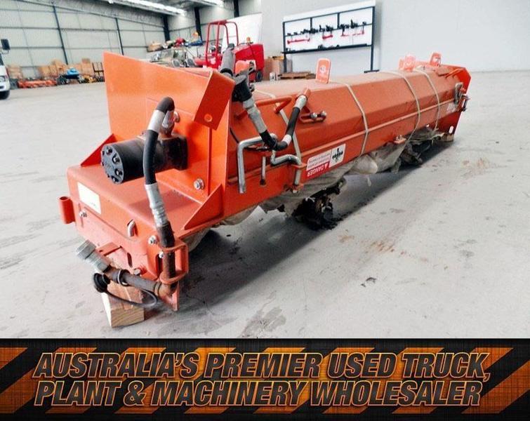 2016 SWENSON HYDRAULIC SPREADER